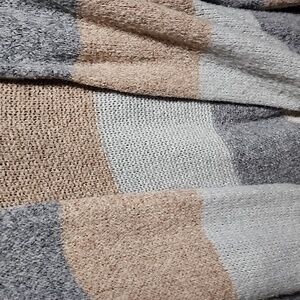 ENTRO STRIPED CARDIGAN SWEATER